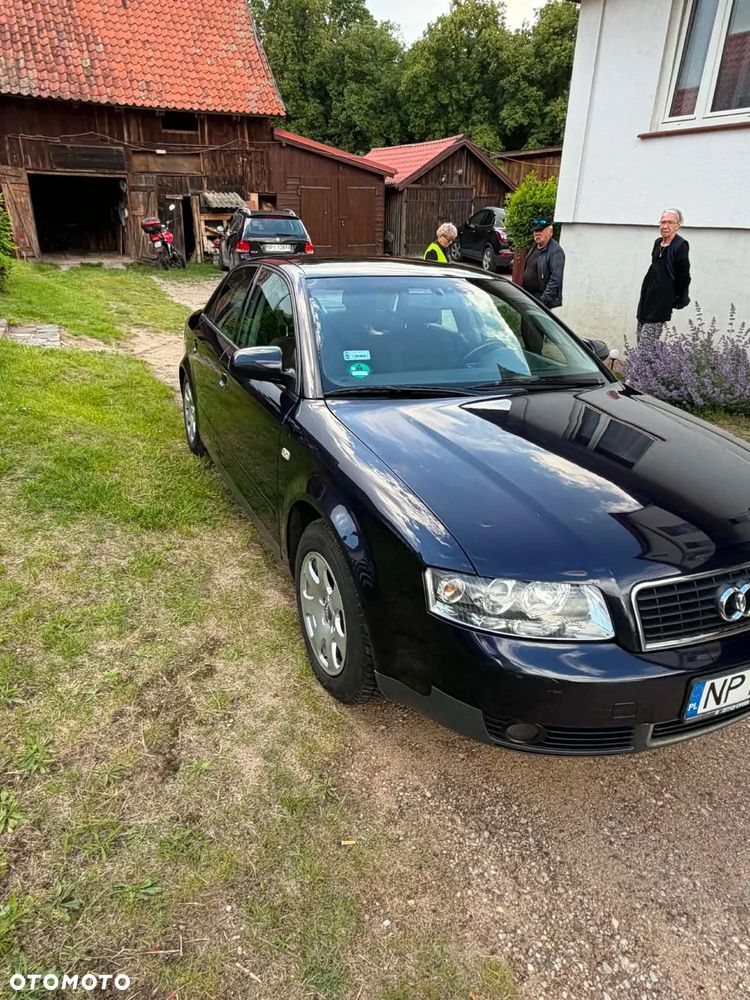 Audi A4 Limousine - 6