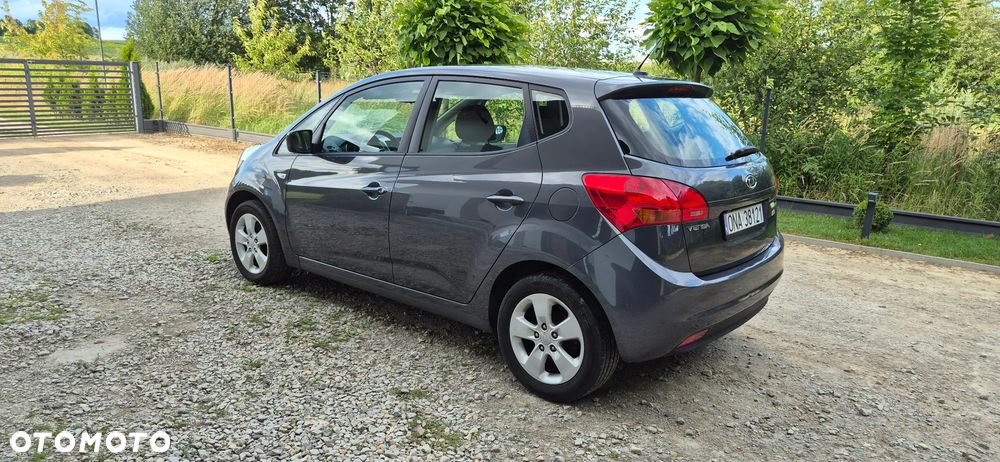 Kia Venga - 5