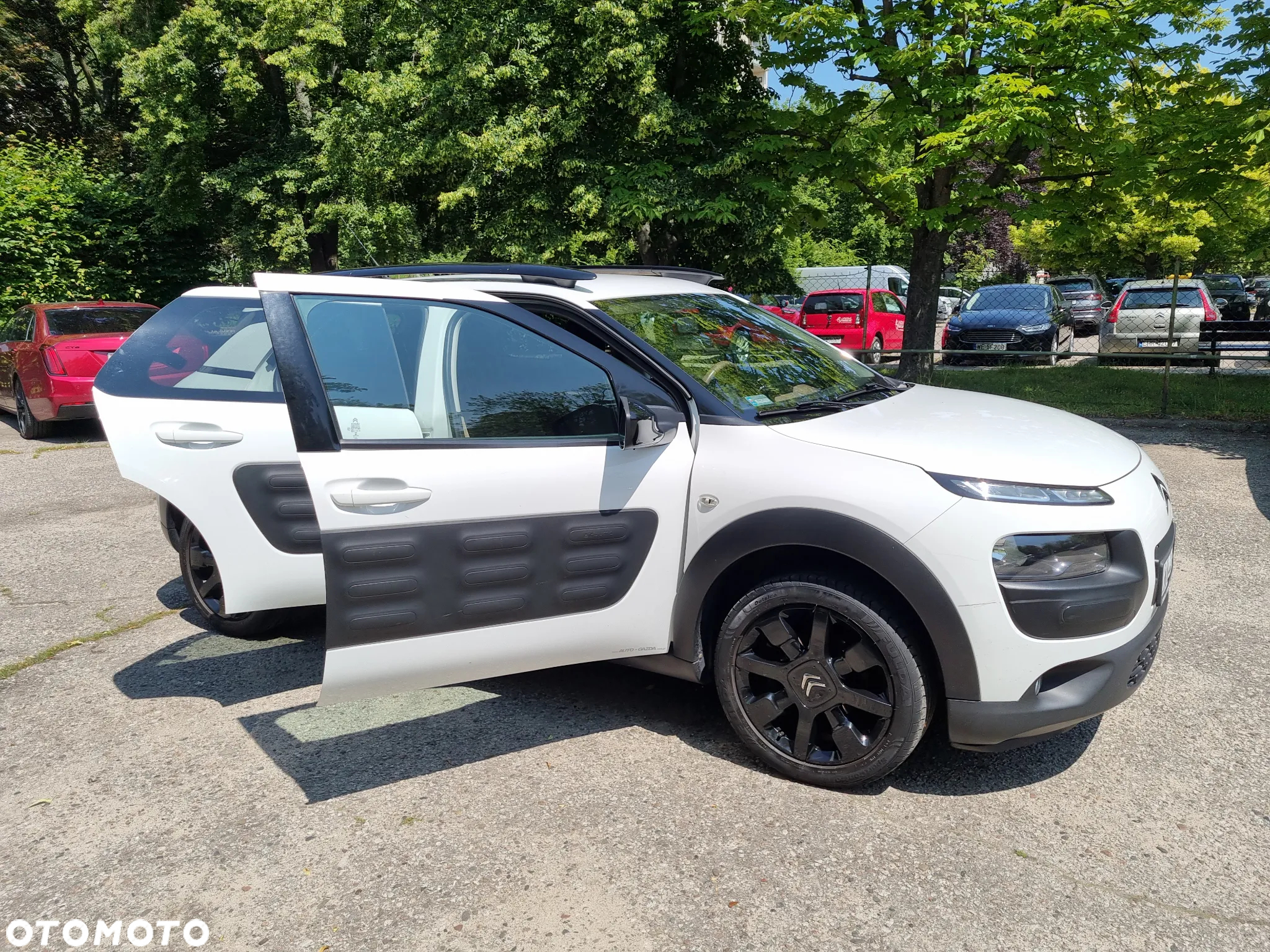 Citroën C4 Cactus 1.2 PureTech Shine - 35
