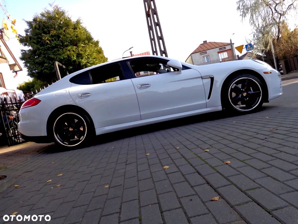 Porsche Panamera 4 PDK Edition - 36