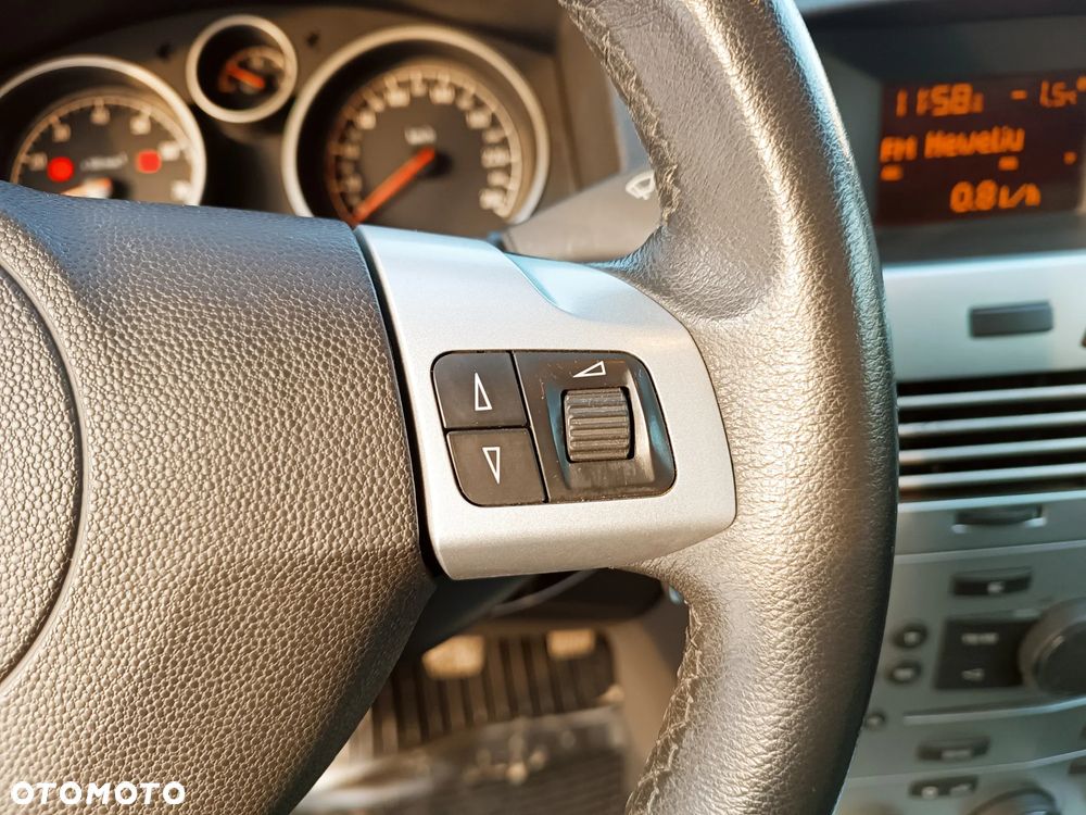 Opel Astra 1.6 Selection - 24