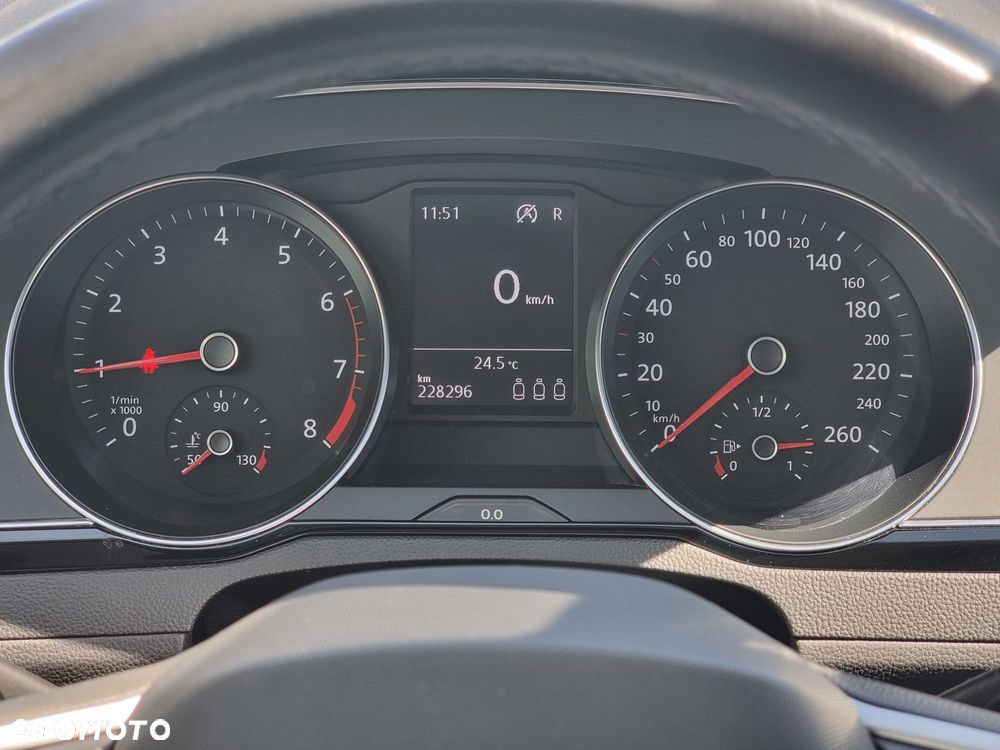 Volkswagen Passat 2.0 TSI Business DSG - 21