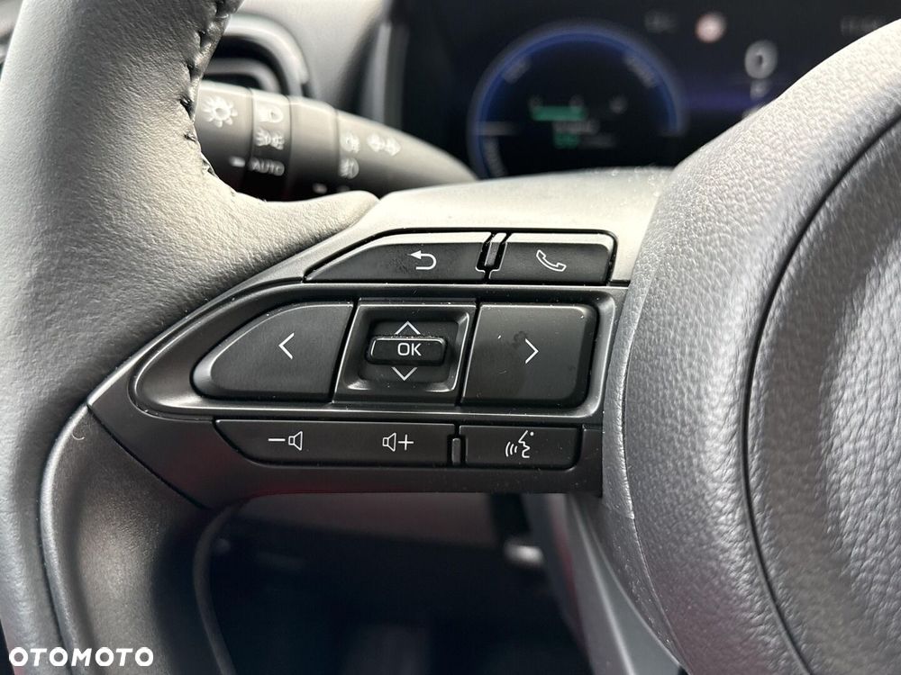 Toyota Yaris Hybrid 1.5 Executive - 16