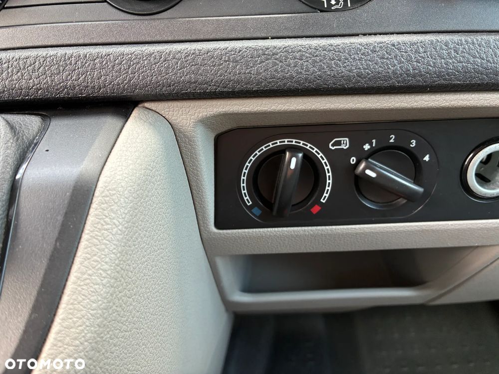 Volkswagen Transporter L2H1 - 14