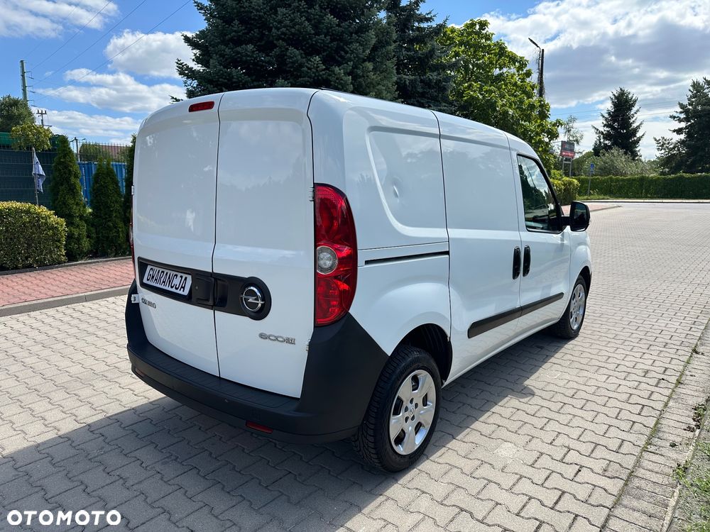 Opel COMBO - 8
