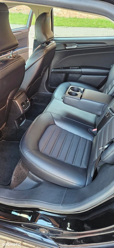 Ford Mondeo - 10