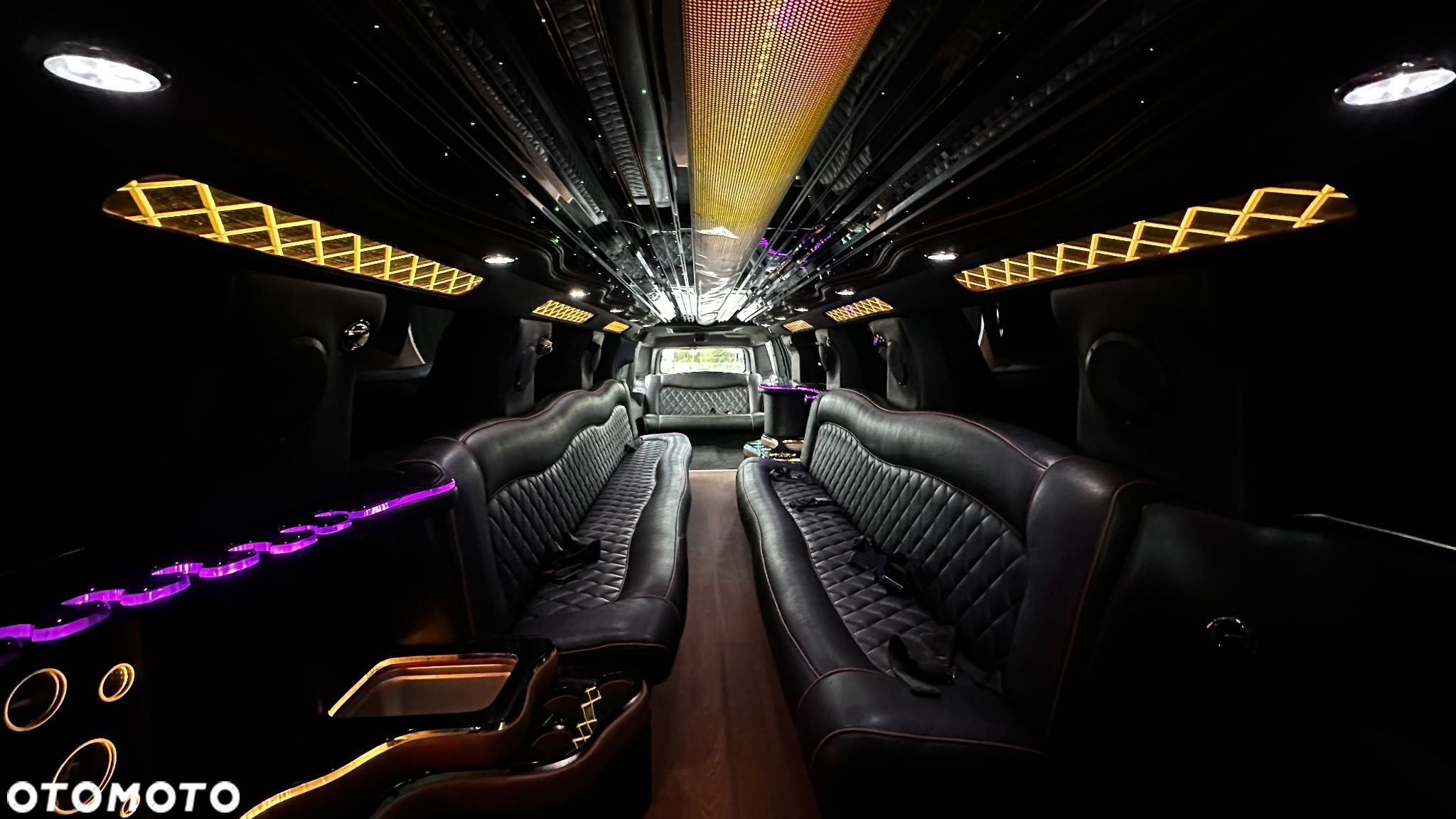 Cadillac Escalade 6.2 V8 ESV Platinum - 12