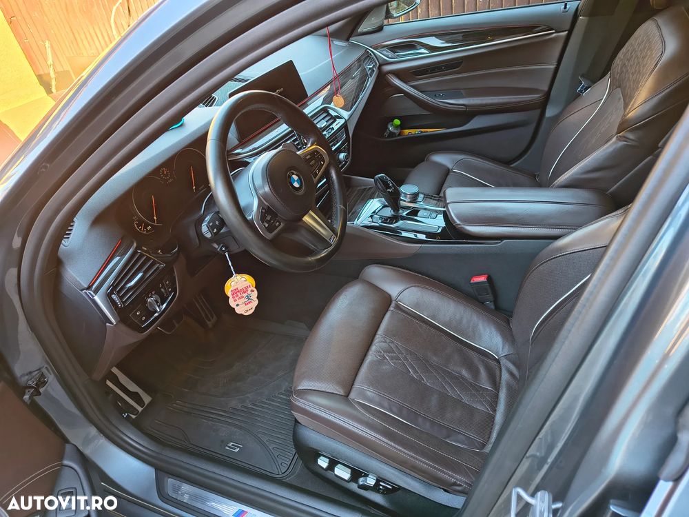 BMW Seria 5 520d xDrive AT - 11