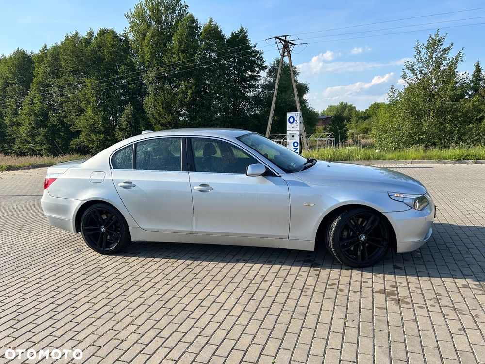 BMW Seria 5 545i - 2