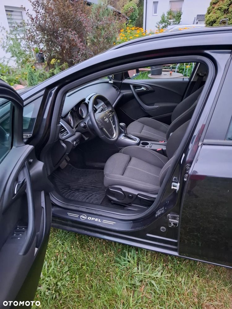 Opel Astra 1.4 T Cosmo - 6