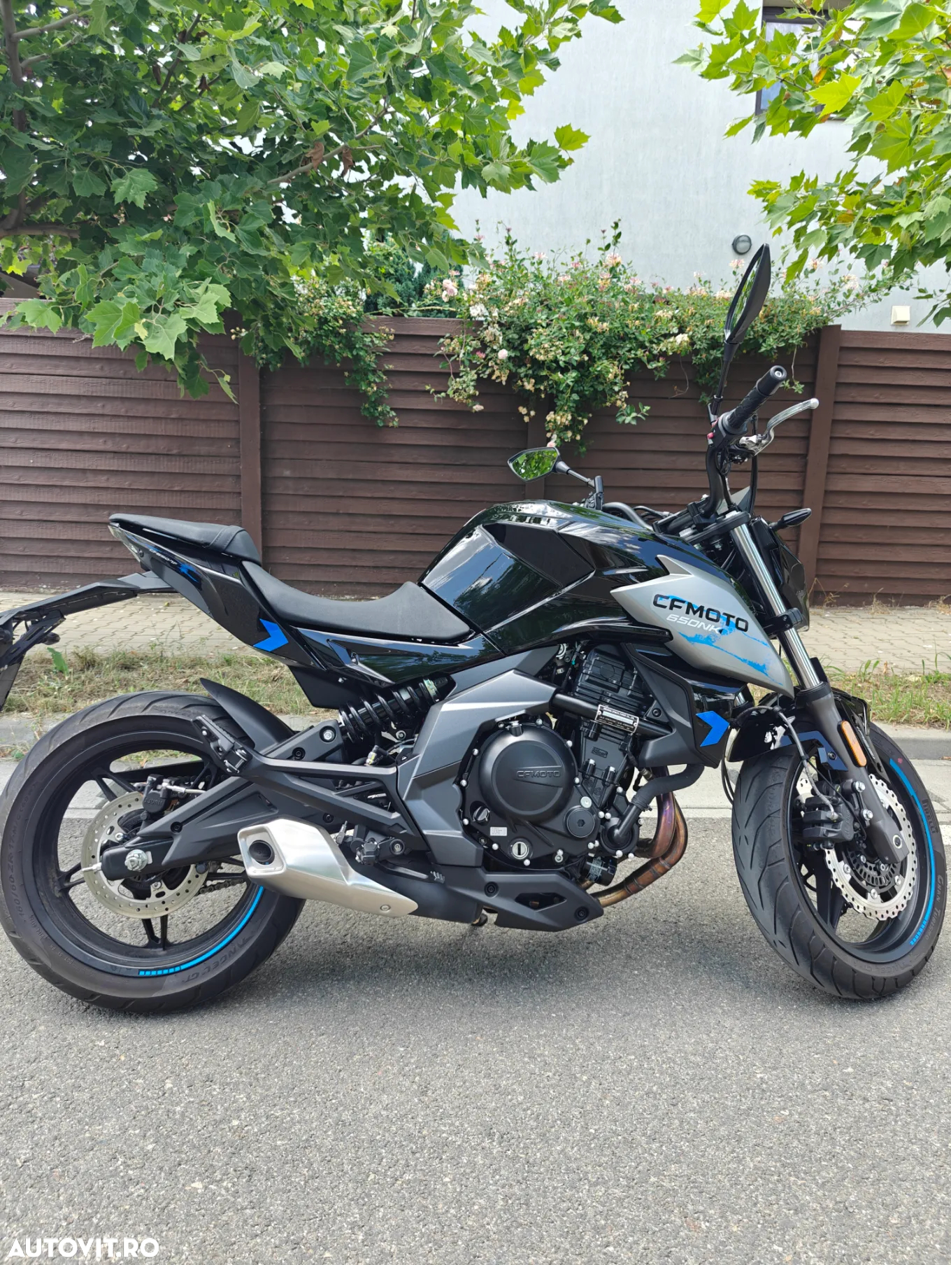 CF Moto 650NK ABS - 4