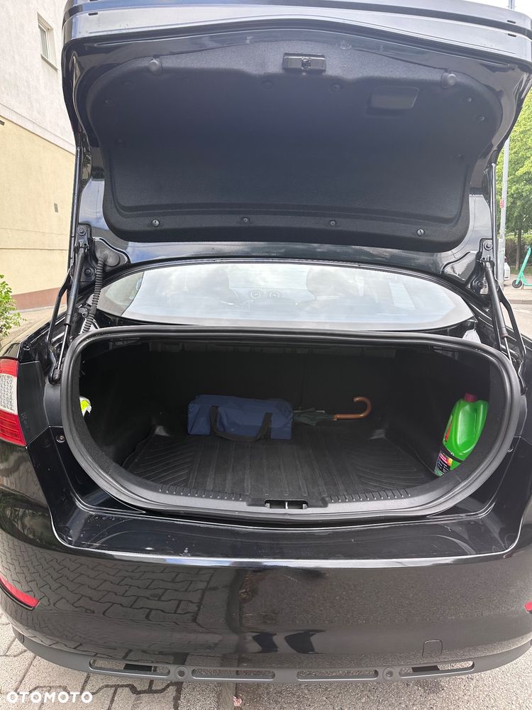 Ford Mondeo 2.5 Titanium X - 25