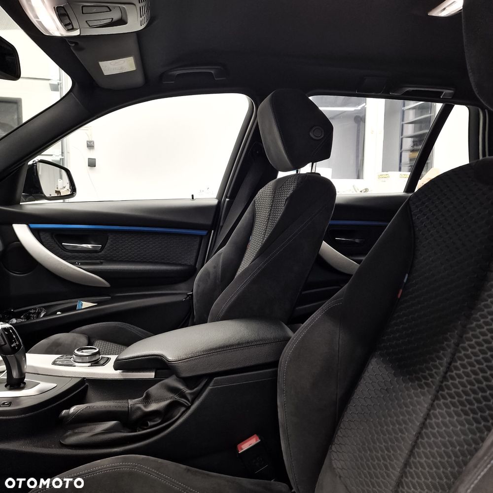 BMW Seria 3 318i M Sport Shadow - 11