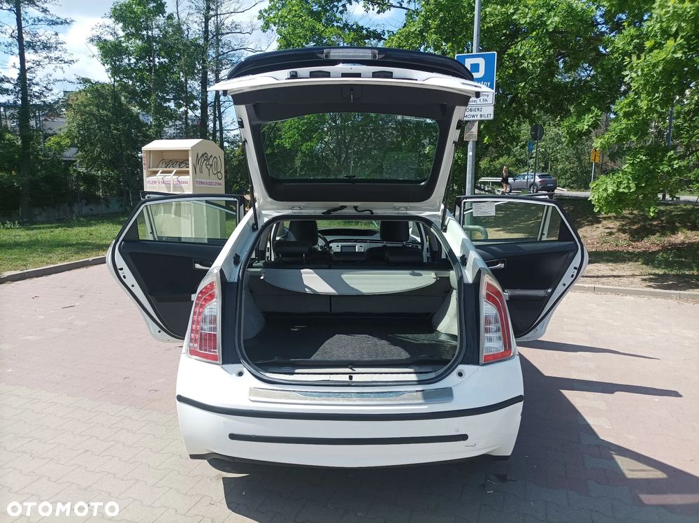 Toyota Prius 1.8 Hybrid Active - 12