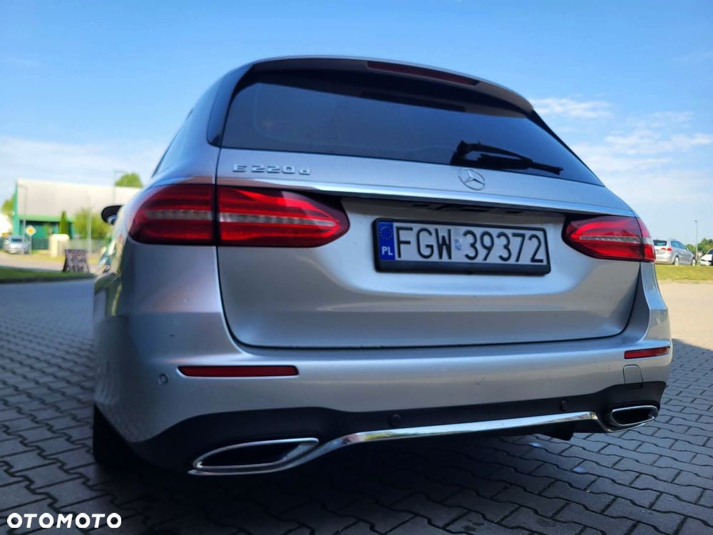 Mercedes-Benz Klasa E 220 d 9G-TRONIC AMG Line - 23