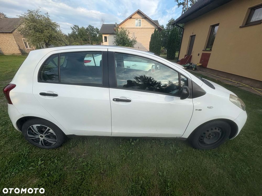 Toyota Yaris 1.4 D-4D Terra - 4