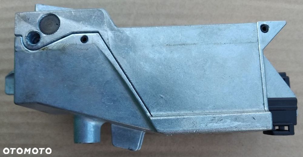 Ford Focus MK3  Blokada kierownicy stacyjka - 1