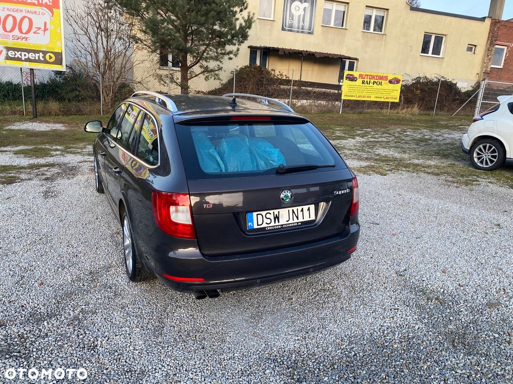 Skoda Superb 2.0 TDI Exclusive - 7