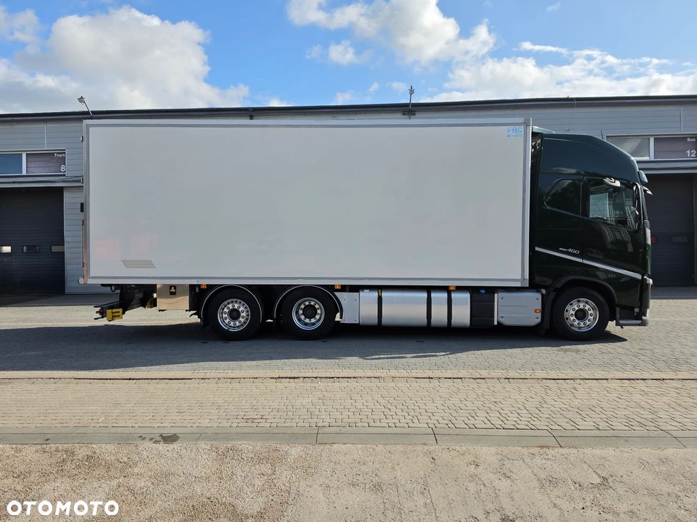 Volvo FH460 I SAVE / CARRIER 900/ KABINA SYPIALNA / CHŁODNIA KWIATOWA / SUPER STAN / 3 OŚ SKRĘTNA  / EURO 6 /SERWIS VOLVO / KONTENER KWIATOWY / - 4