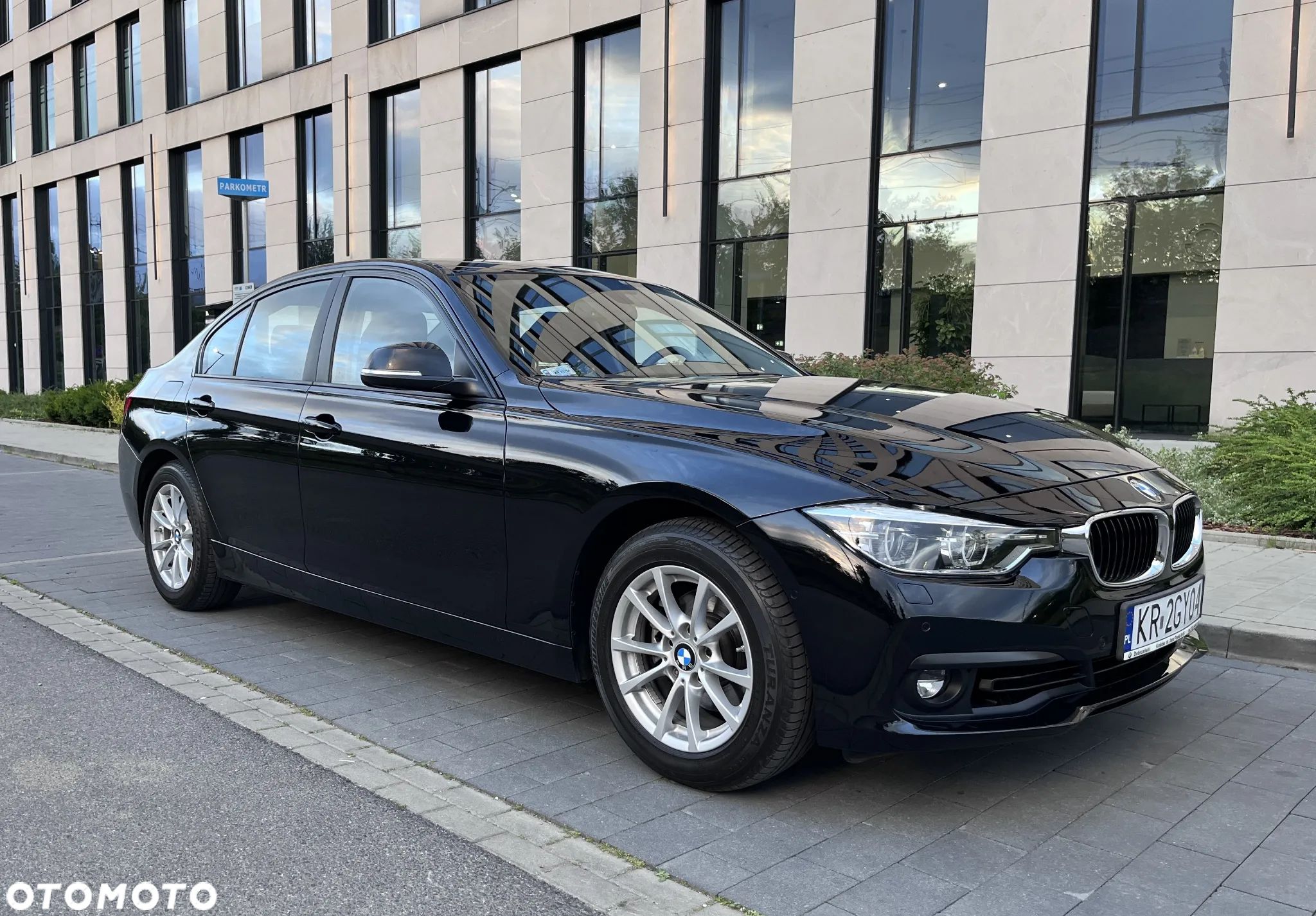 BMW Seria 3 318i - 1