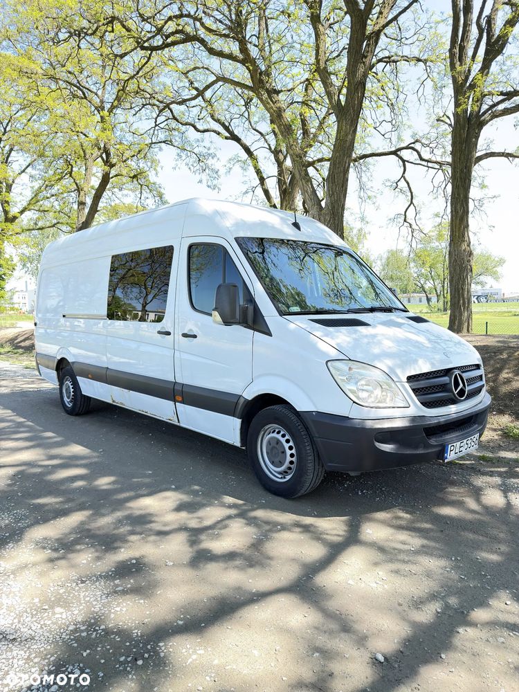 Mercedes-Benz Sprinter - 2