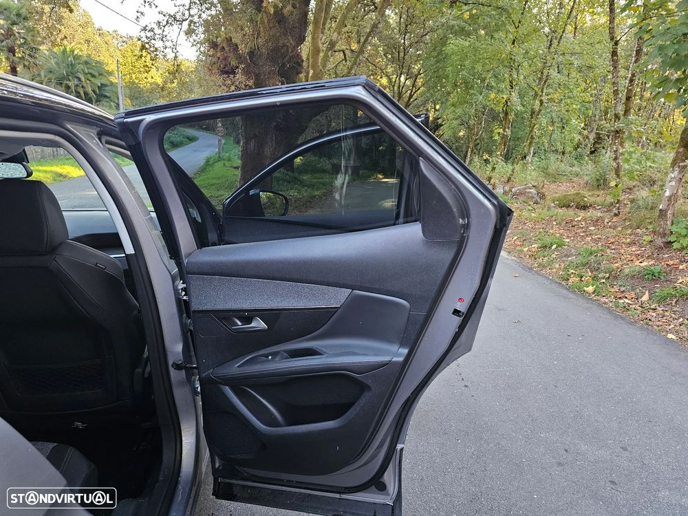 Peugeot 3008 1.6 BlueHDi GT Line EAT6 - 18