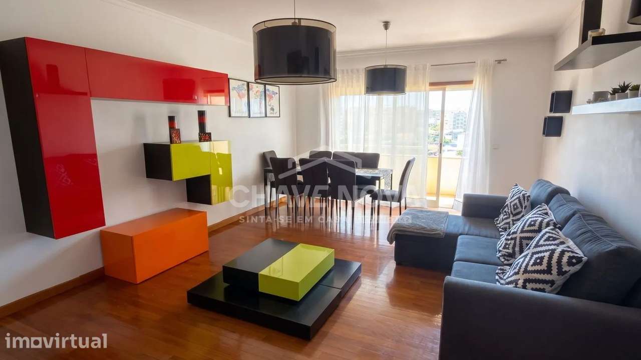 T2 em cond. Reservado c/lugar de garagem em Canide - Grande imagem: 2/32