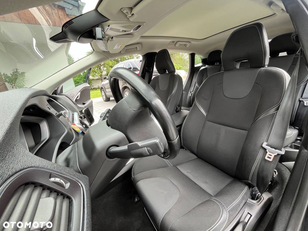 Volvo V40 - 19