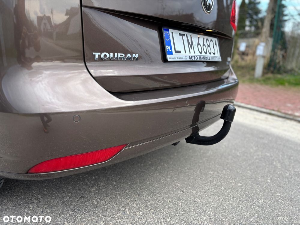 Volkswagen Touran - 24