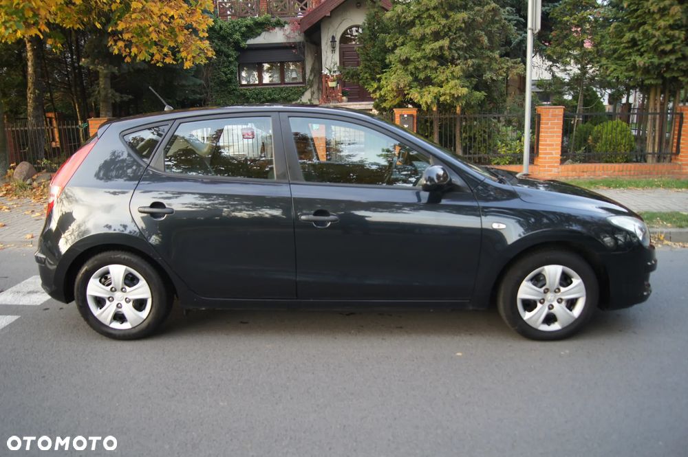 Hyundai i30 1.4 Comfort - 4