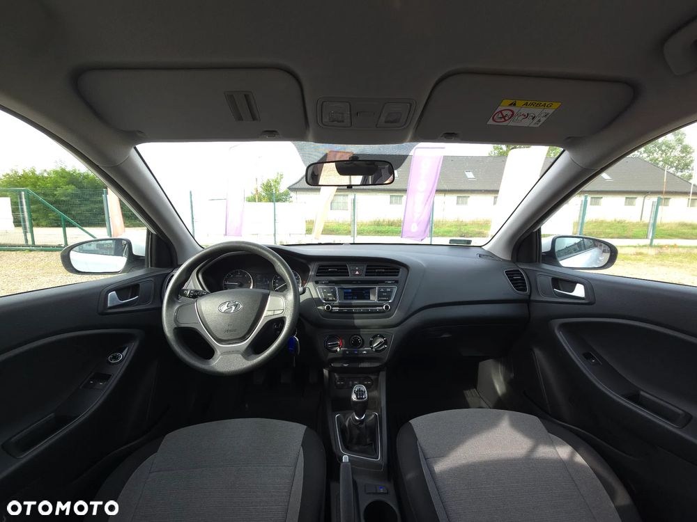 Hyundai i20 1.1 CRDi Comfort - 31