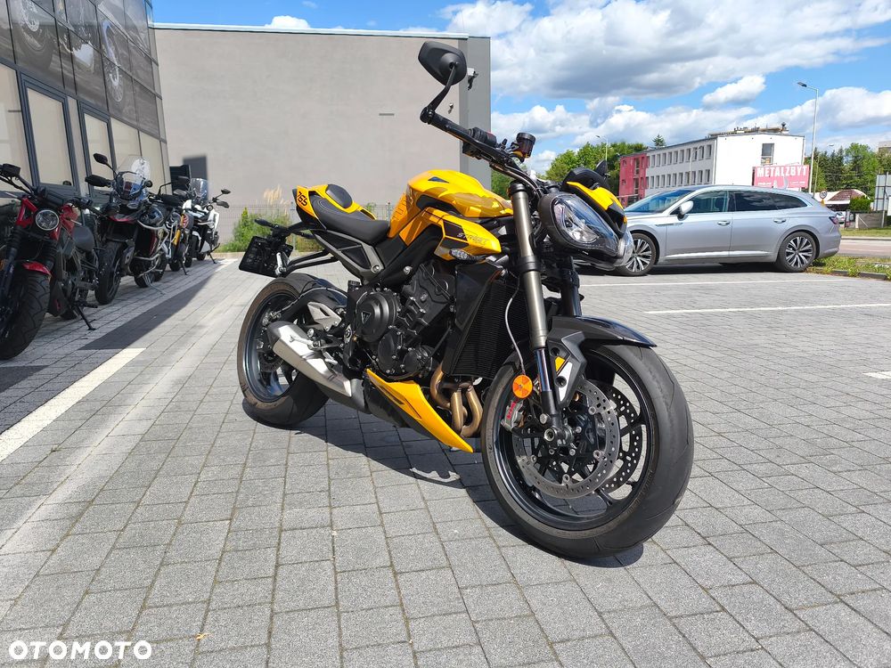 Triumph Street Triple - 2