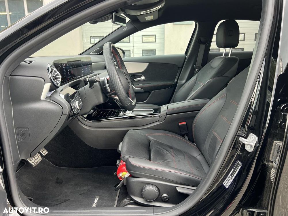 Mercedes-Benz A 200 Sedan MHEV 7G-DCT - 14