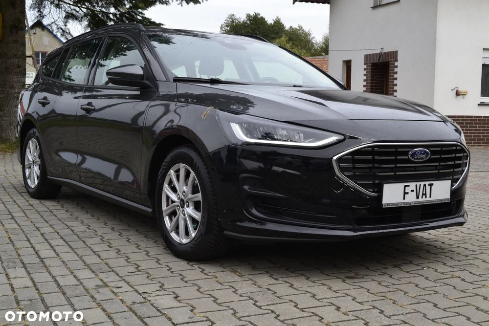Ford Focus 1.0 EcoBoost Hybrid ACTIVE - 3