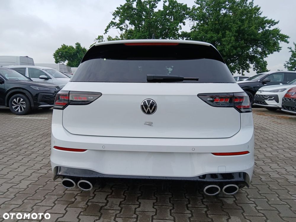 Volkswagen Golf 2.0 TSI 4Motion R DSG - 6