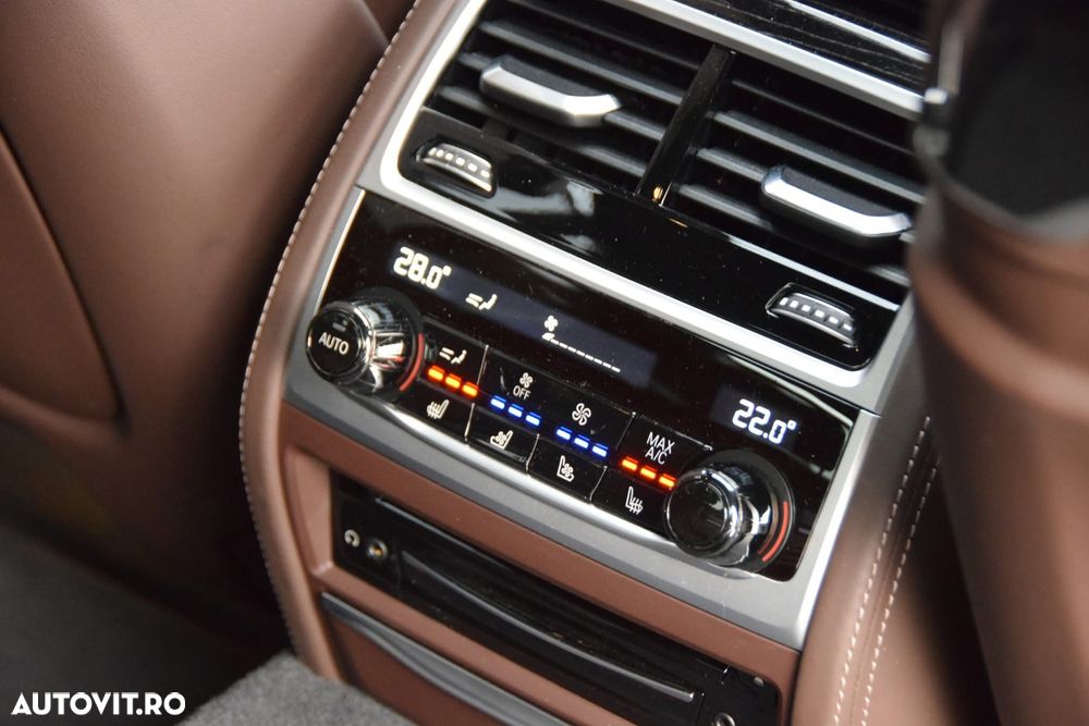 BMW Seria 7 745Le xDrive - 21