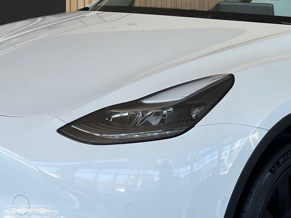Tesla Model Y Long Range Dual Motor AWD - 15