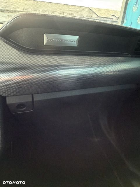 Ford Mustang 5.0 V8 Bullitt - 10