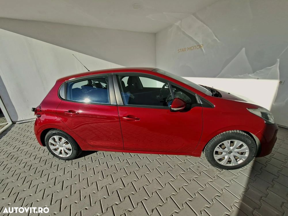 Peugeot 208 1.2 L PureTech Allure - 4