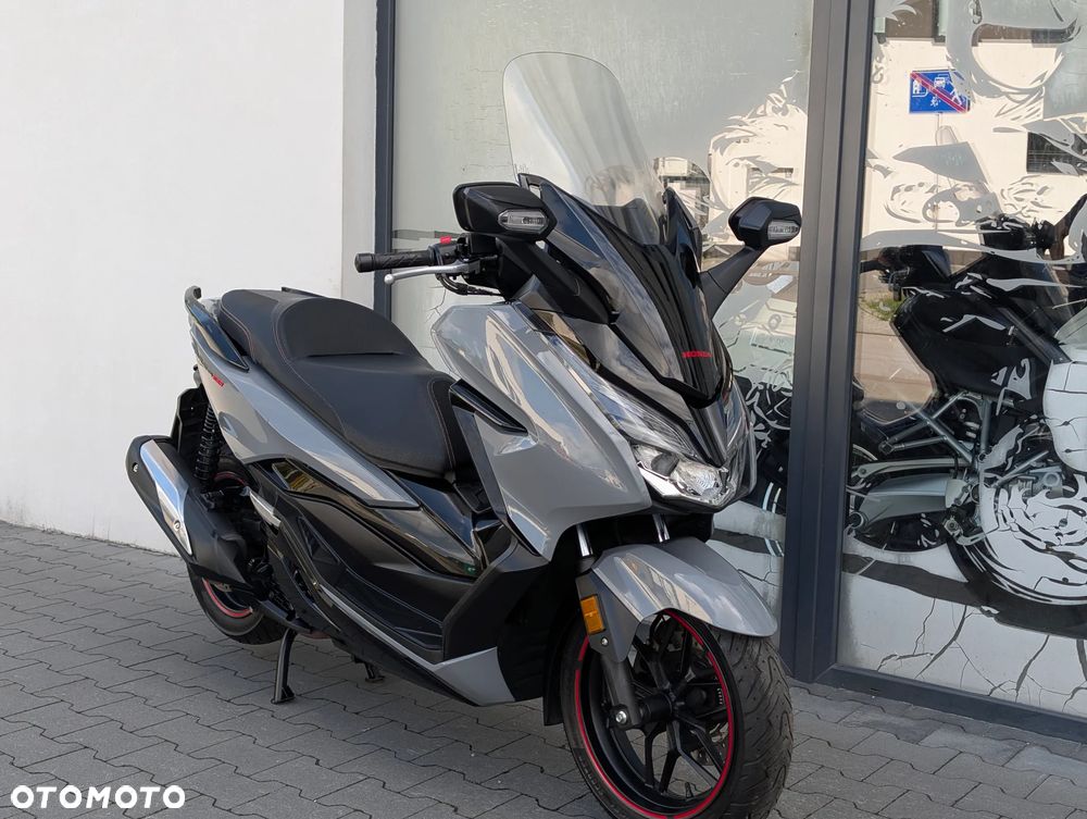 Honda NSS - 17