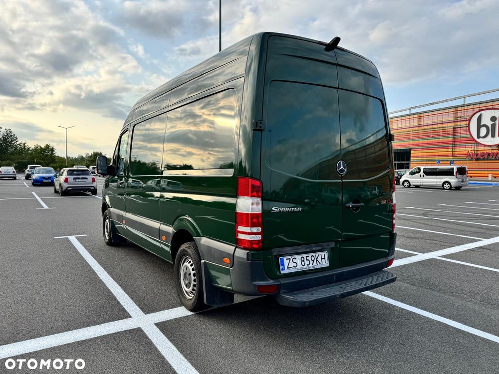 Mercedes-Benz Sprinter - 22