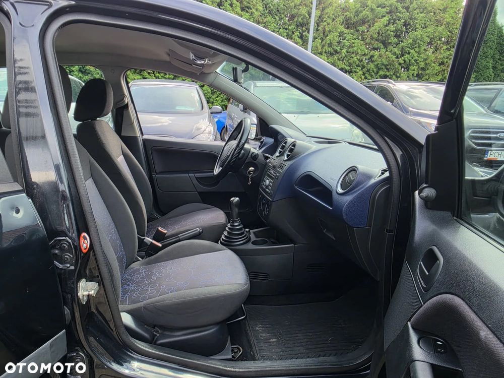 Ford Fiesta 1.4 Ghia - 15