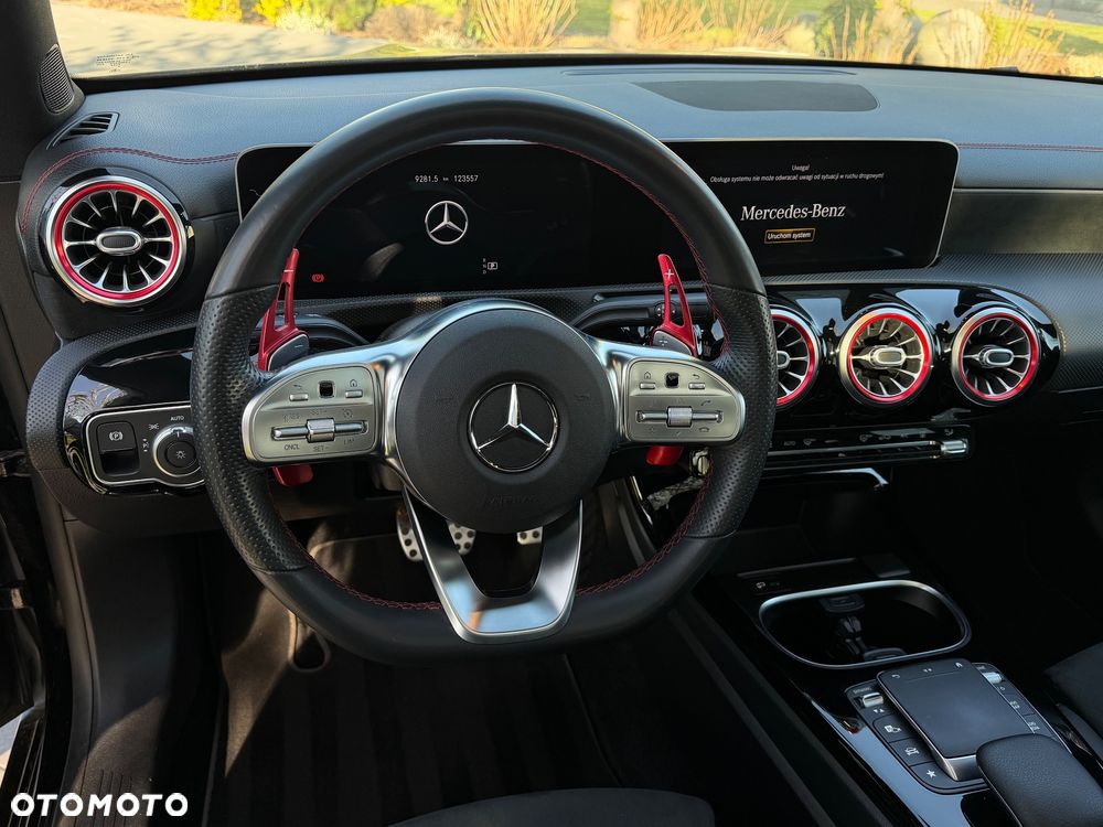 Mercedes-Benz CLA 220 d AMG Line 8G-DCT - 16