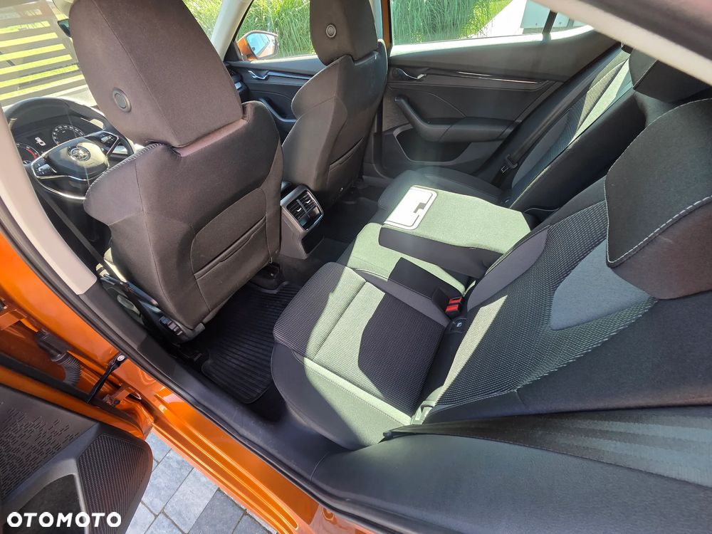 Skoda Octavia 1.5 TSI Sportline - 11