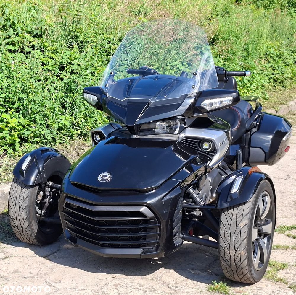 Can-Am Spyder - 2