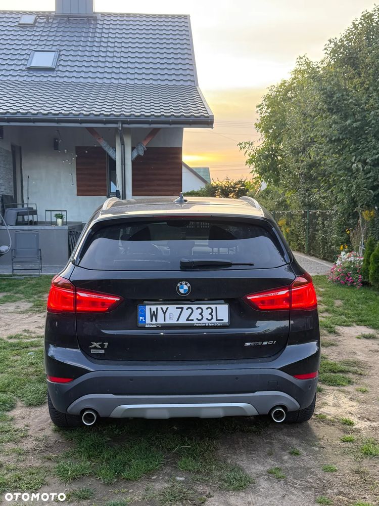 BMW X1 sDrive20i xLine - 7