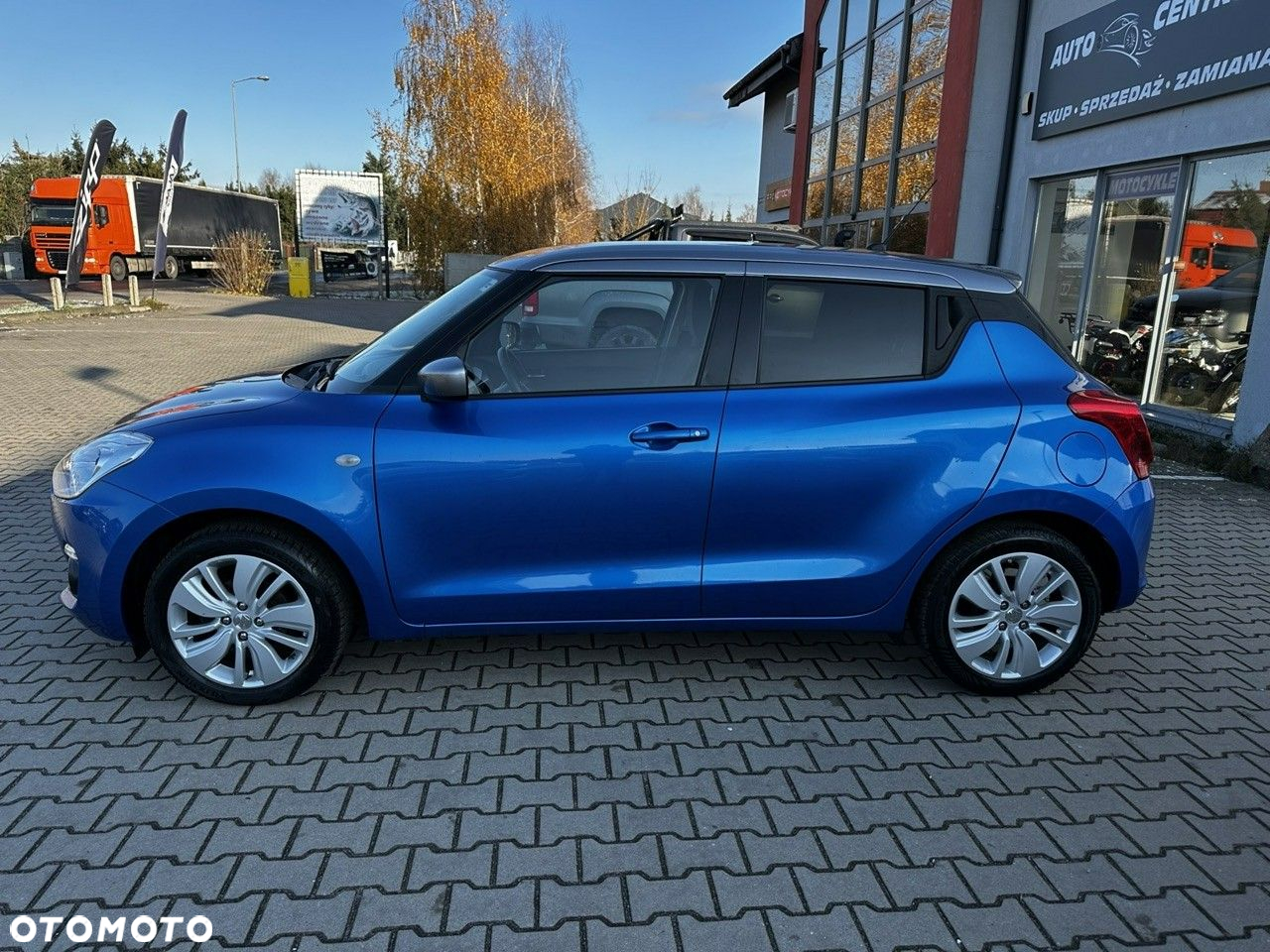 Suzuki Swift 1.2 Premium Plus - 11