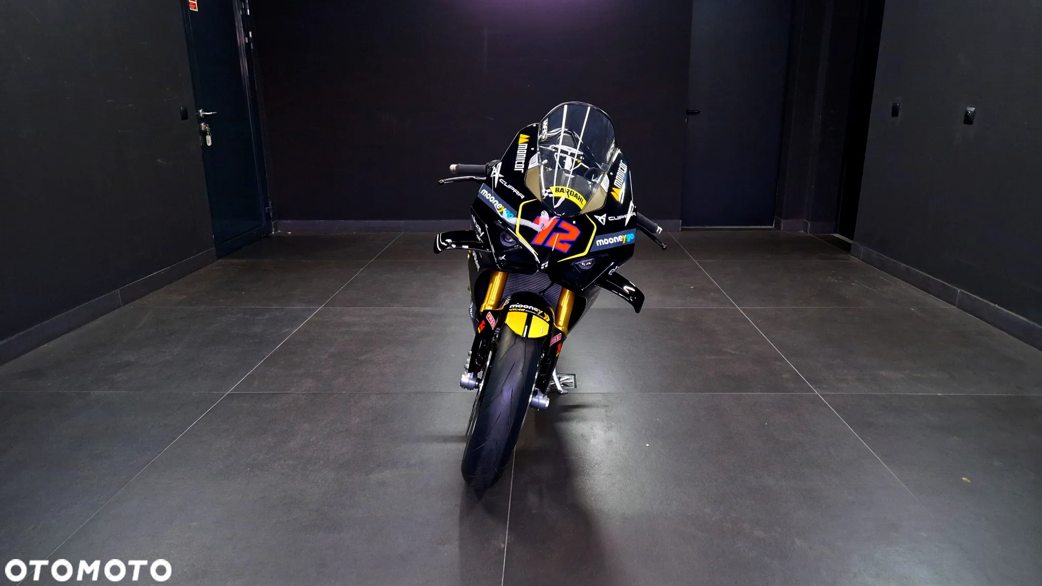 Ducati Panigale V4S - 8