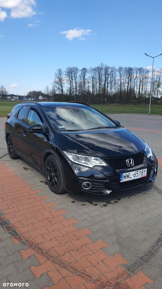 Honda Civic 1.8 Style Edition (Honda Connect+) - 3