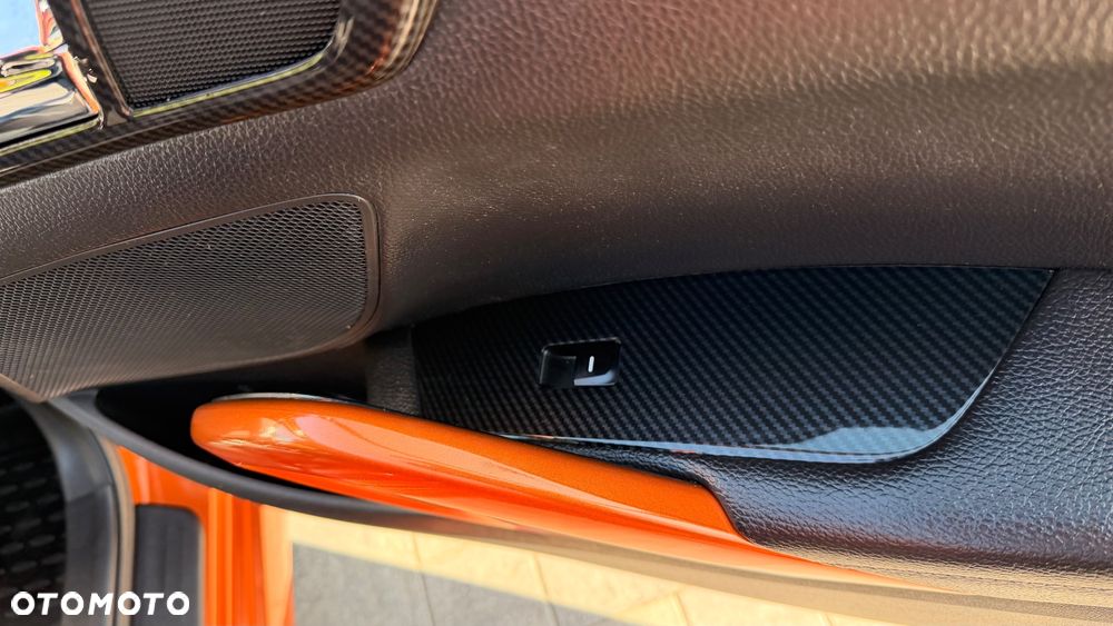 Hyundai Veloster 1.6 GDI Premium - 36
